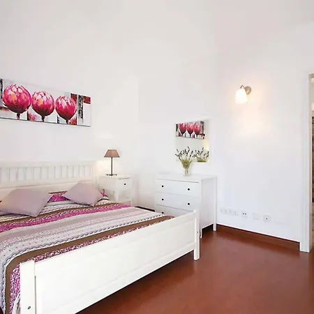 Sofia, Central 3 Bed Villa With Ac & Wifi Vila Puerto del Carmen (Lanzarote)